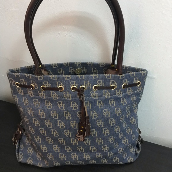 ❌SOLD❌Dooney and Bourke Signature Denim Tote - Picture 1 of 8